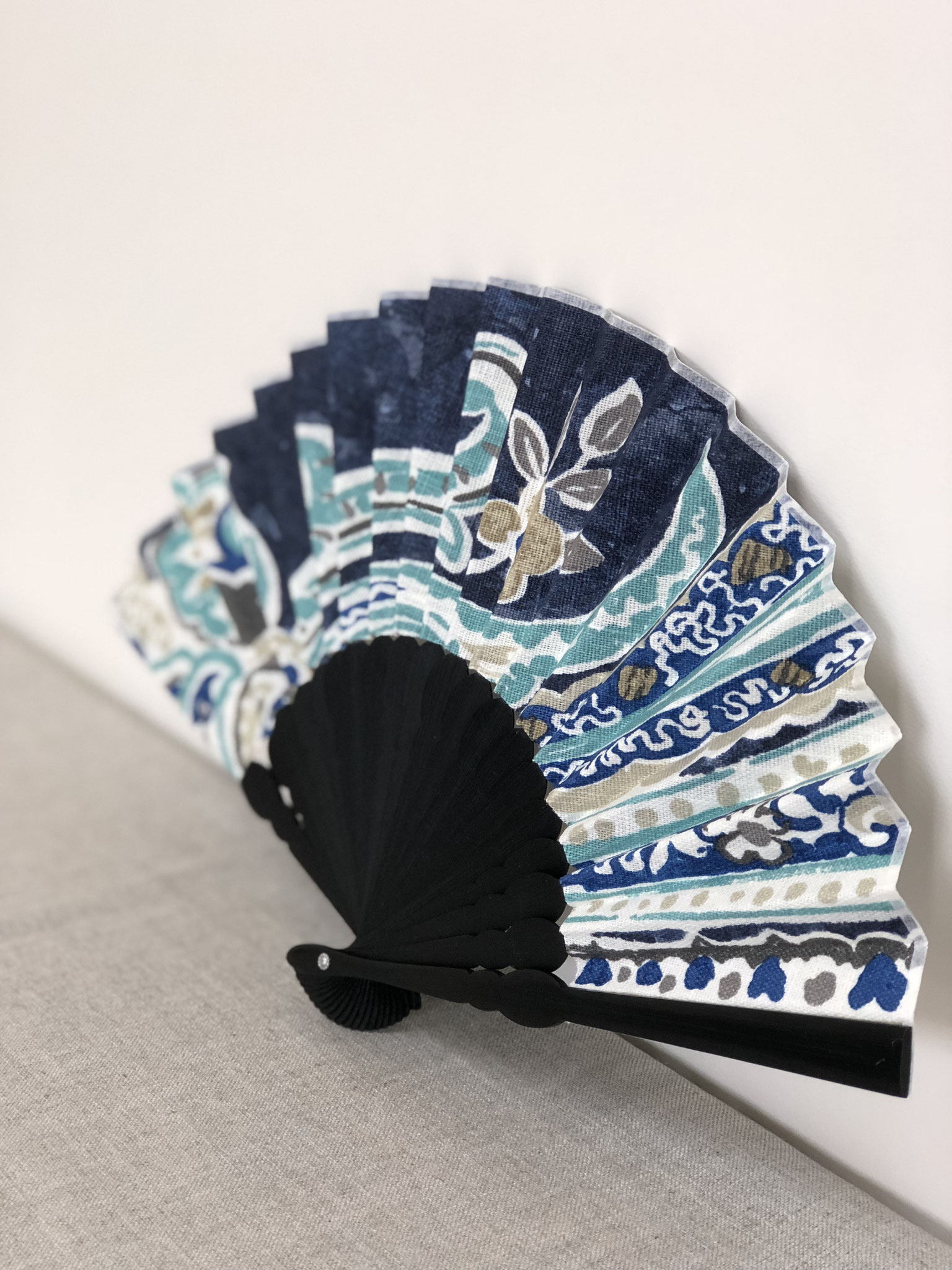 Interior Fabricで仕立てた扇子♪