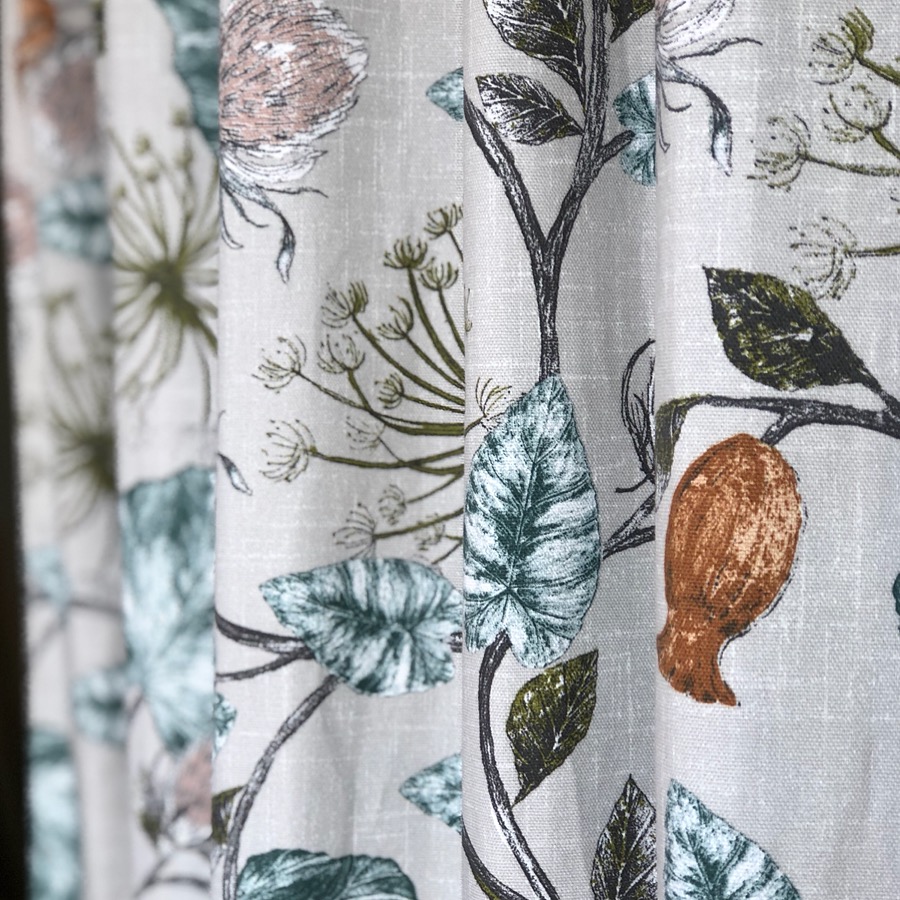 春の新作ドレープカーテン入荷しました♪