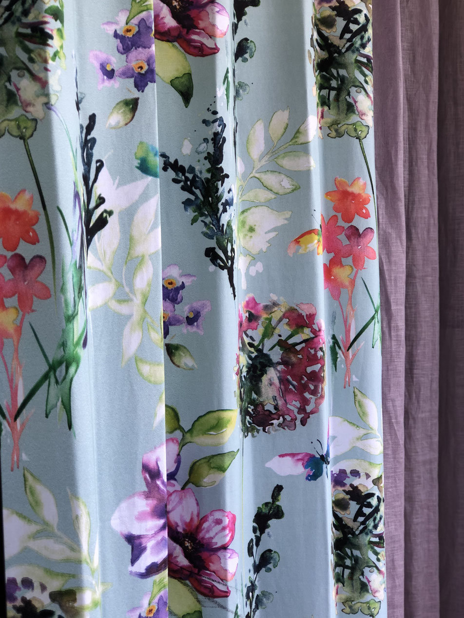 春の新作ドレープカーテン入荷しました♫