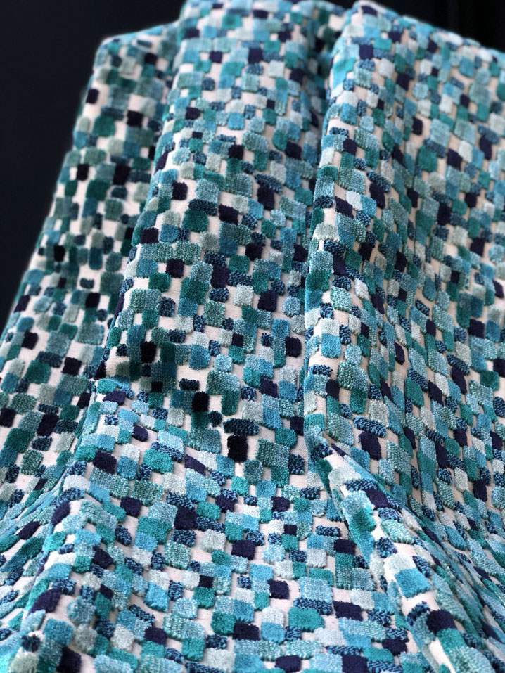 新作生地入荷しました♪