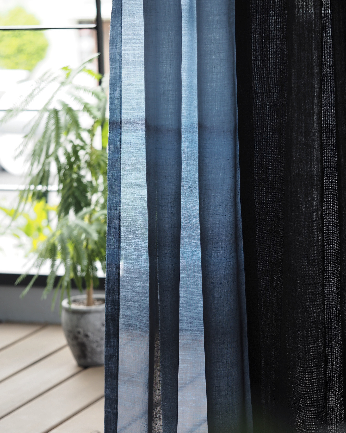 海を感じるカーテン